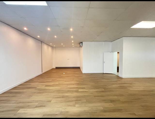 206M² RETAIL TO LET IN DURBANVILLE CENTRAL